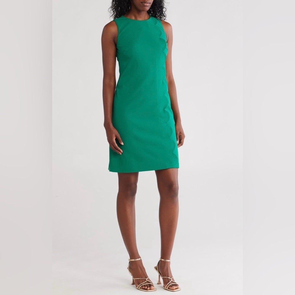NWT Eliza J Sleeveless Scalloped Green Shift Dress